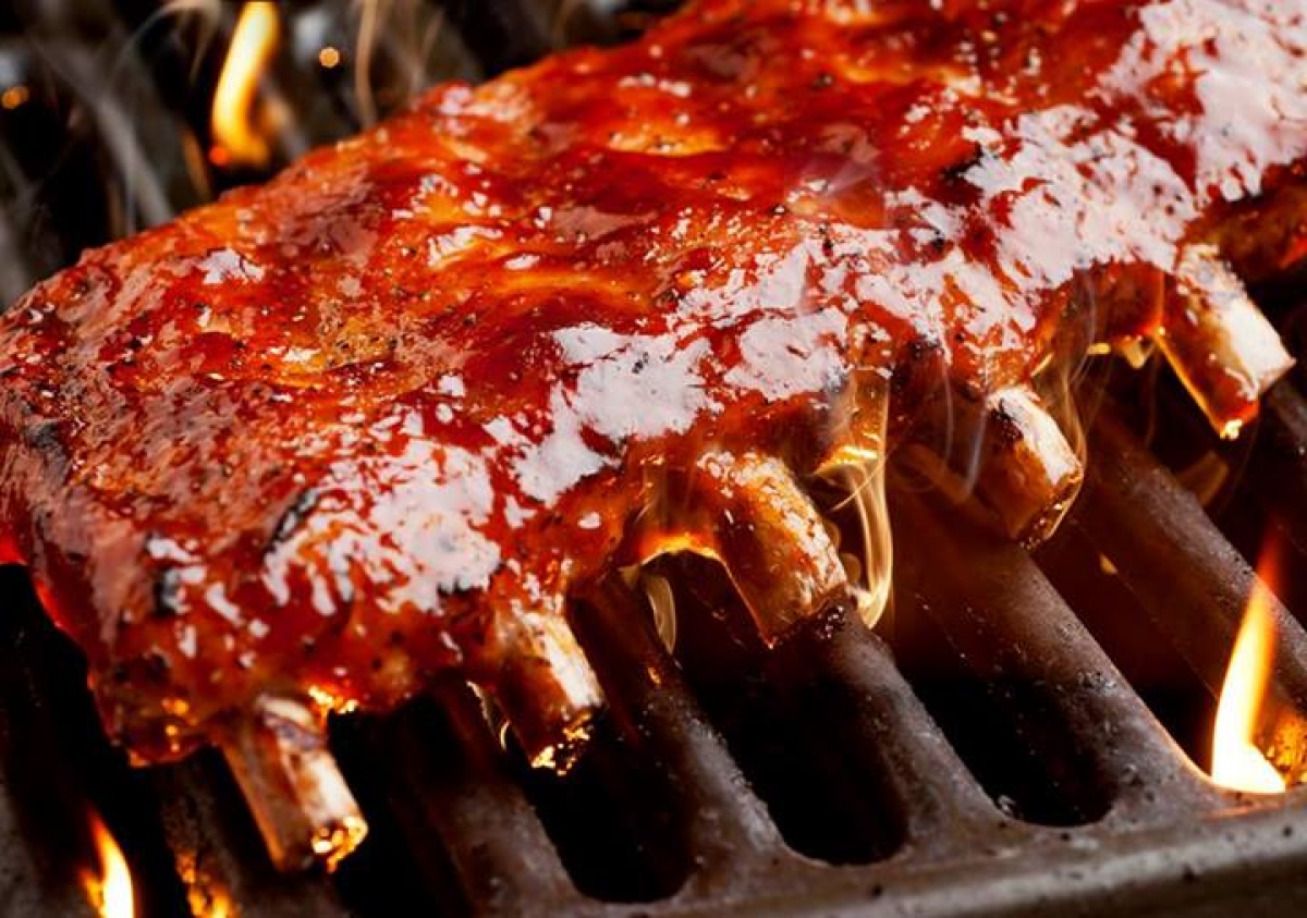 BBQ, &Sigma;&chi;ά&rho;&alpha;, &Kappa;ά&pi;&nu;&iota;&sigma;&mu;&alpha; ή &Psi;ή&sigma;&iota;&mu;&omicron;;